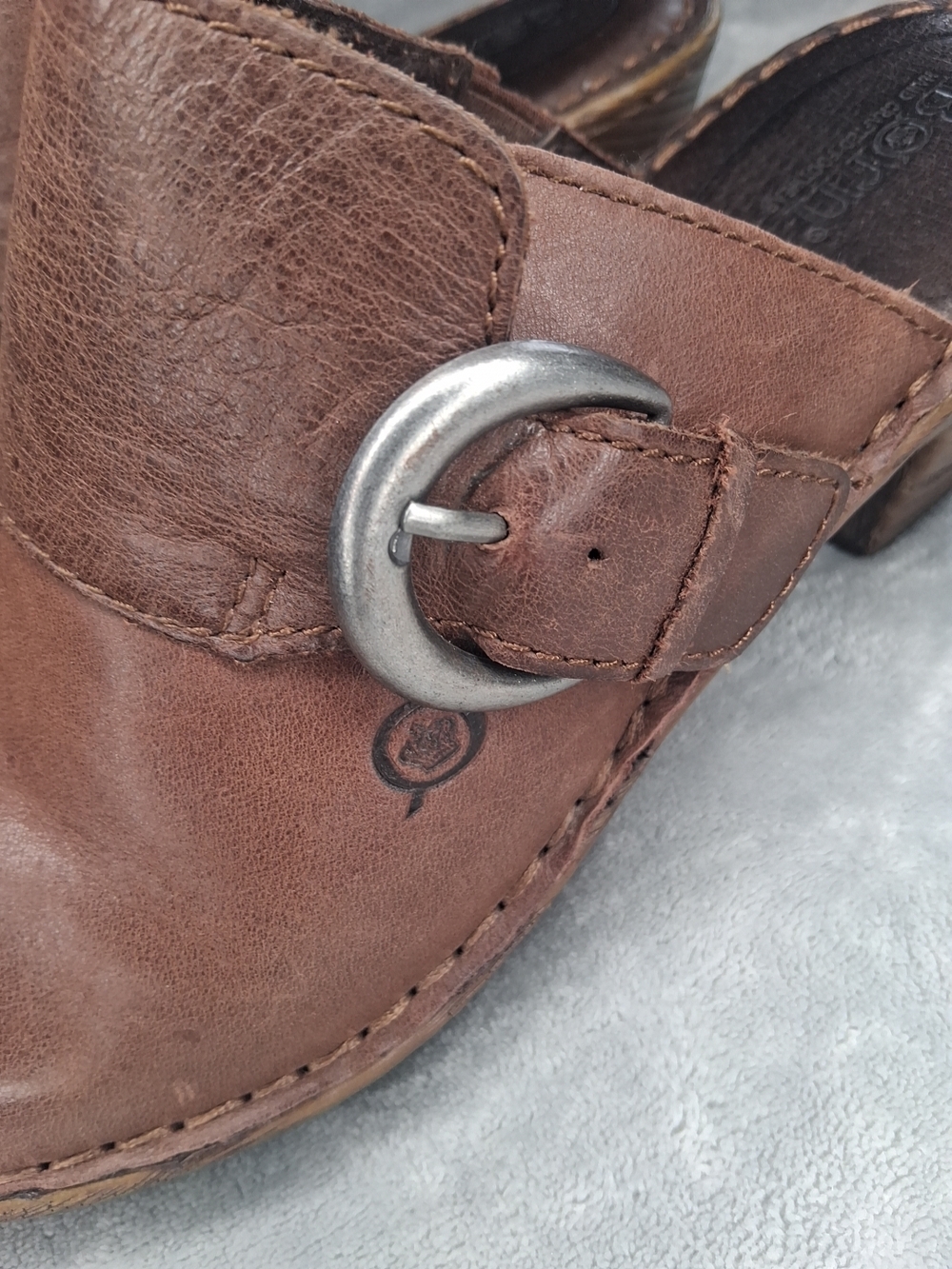 Born Strap Buckle Detail Clog Mule Slip On Shoes Mocha Brown Sz 9 - Picture 7 of 16